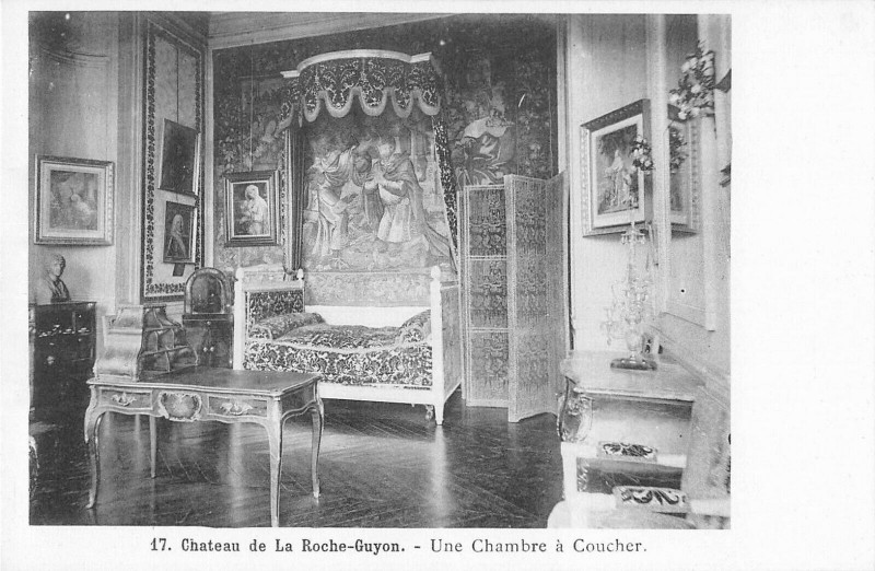 Carte postale ancienne Chateau De La Roche Guyon Une Chambre A Coucher à La Roche-Guyon