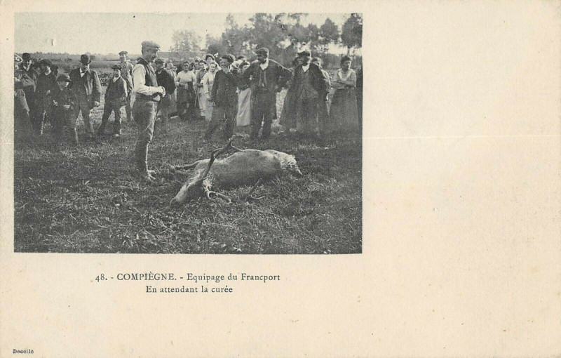 Carte postale ancienne Compiegne Equipage Du Francport En Attendant La Curee à Compiègne