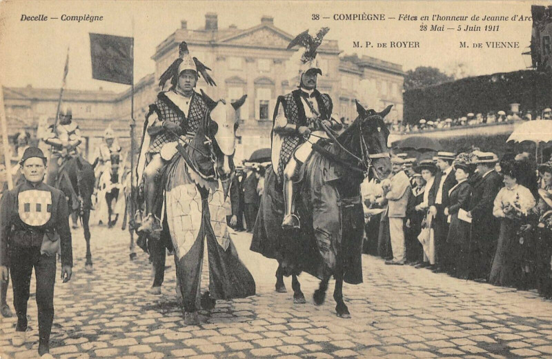 Carte postale ancienne Compiegne Fetes De Jeanne D'Arc M.p.de Royer à Compiègne