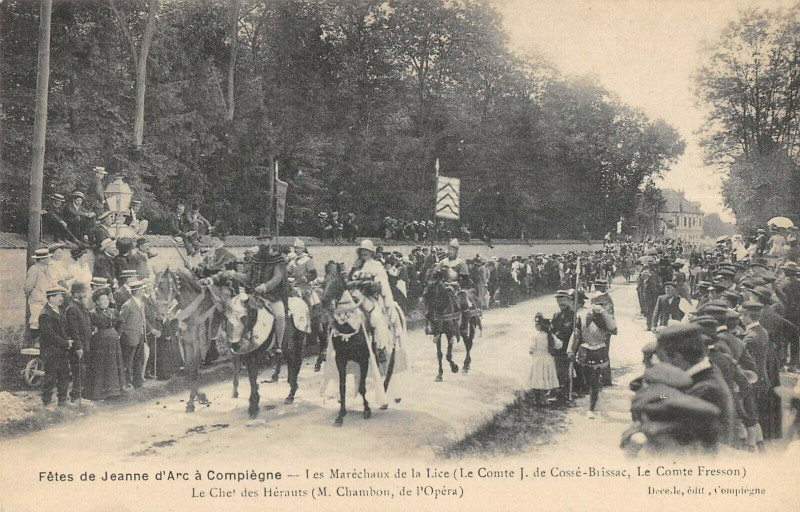 Carte postale ancienne Compiegne Fetes De Jeanne D'Arc Les Marechaux De La Lice à Compiègne