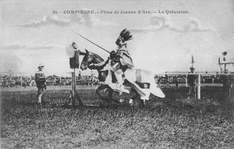 Carte postale ancienne Compiegne Fetes De Jeanne D'Arc La Quintaine à Compiègne
