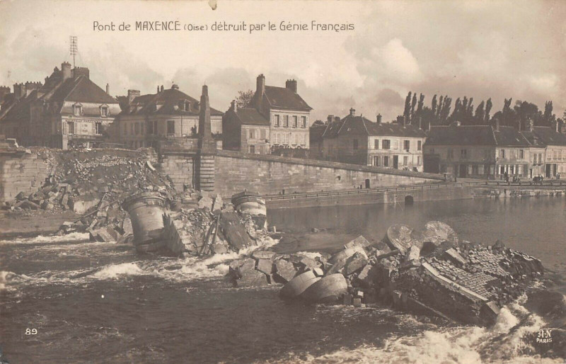 Carte postale ancienne Pont De Maxence Detruit Par Le Genie