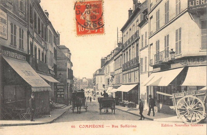 Carte postale ancienne Compiegne La Rue Solferino à Compiègne