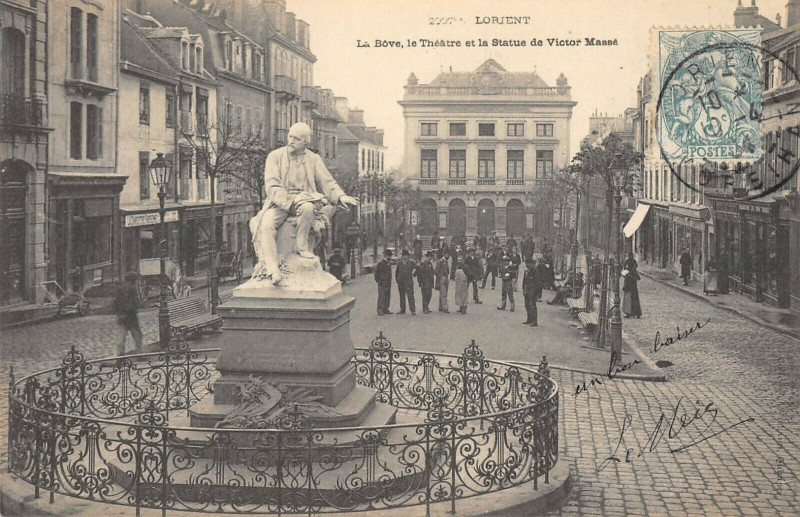 Carte postale ancienne Lorient La Bove Le Theatre Et Statue Masse à Lorient