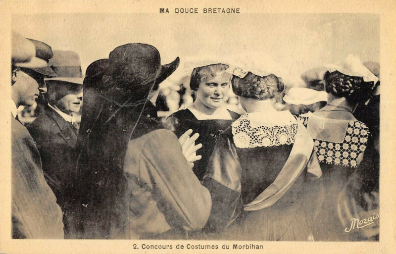 Carte postale ancienne Ma Douce Bretagne Concours De Costume Morbihan