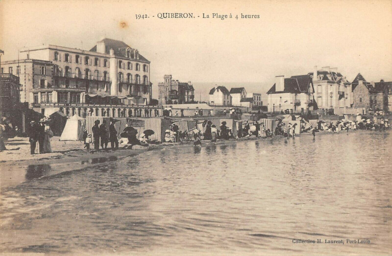 Carte postale ancienne Quiberon La Plage A 4 Heures à Quiberon
