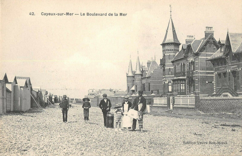 Carte postale ancienne Cayeux Boulevard De La Mer à Y