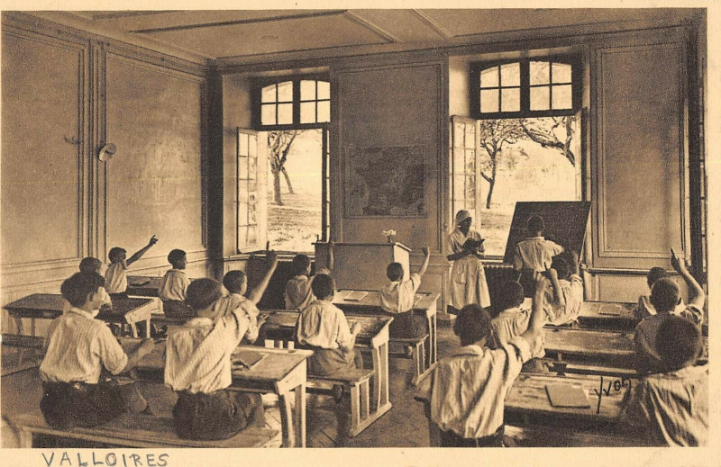 Carte postale ancienne Preventorium De Valloires Classe De Garcons