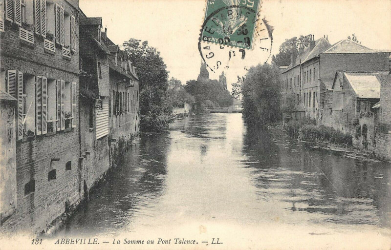 Carte postale ancienne Abbeville La Somme Au Pont Talence à Abbeville