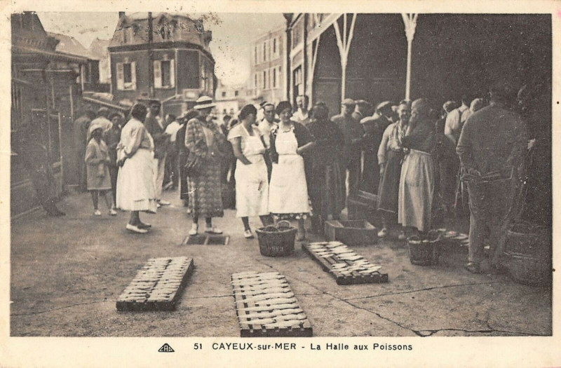 Carte postale ancienne Cayeux Sur Mer La Halle Aux Poissons à Cayeux-sur-Mer