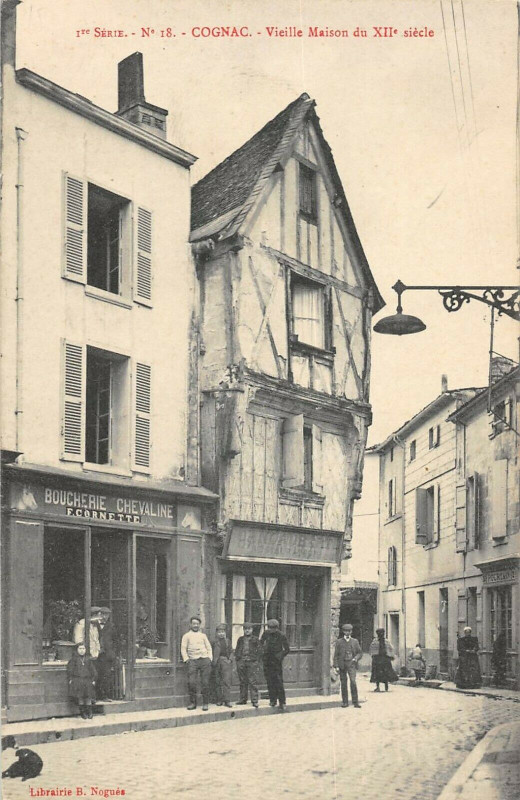 Carte postale ancienne Cognac Vieille Maison à Cognac