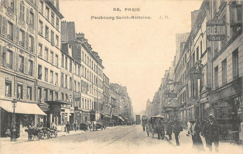 Carte postale ancienne Paris XIIe Faubourg Saint Antoine à Paris 12e