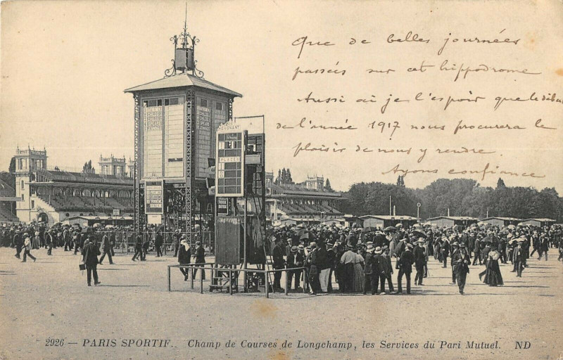 Carte postale ancienne Paris Paris Sportif Champ De Courses De Longchamp Service Paris Mutuel à Paris