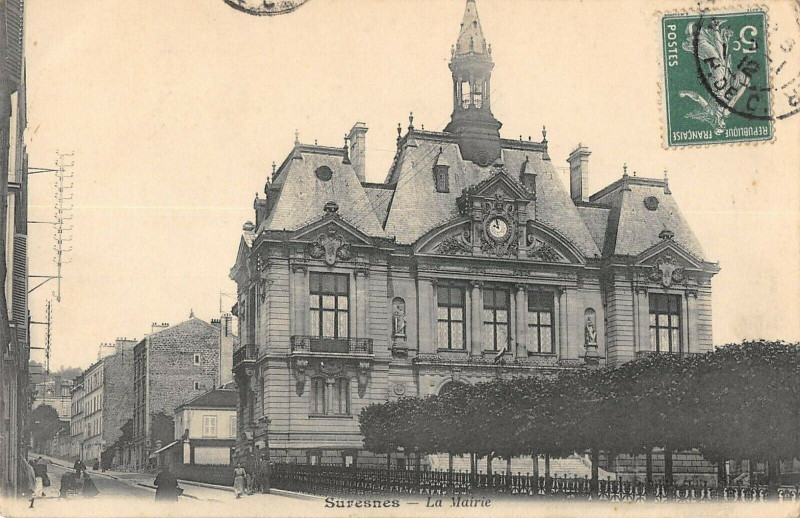 Carte postale ancienne Suresnes La Mairie à Suresnes
