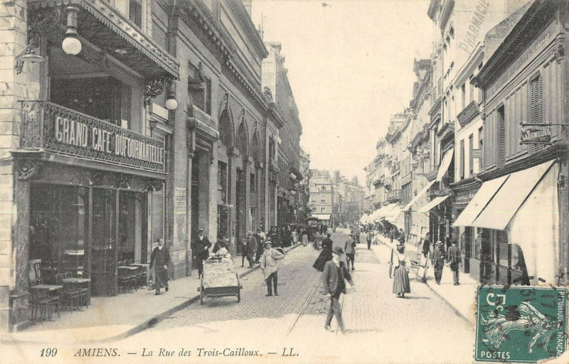 Carte postale ancienne Amiens La Rue Des 3 Cailloux à Amiens
