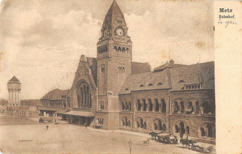 Carte postale ancienne Metz Bahnhof à Metz