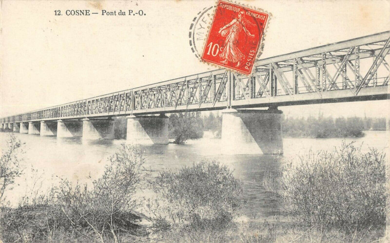 Carte postale ancienne Cosne Pont Du P.O.