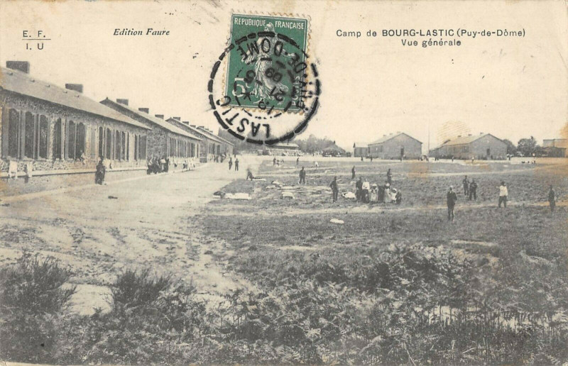 Carte postale ancienne Camp De Bourg Lastic Vue Generale à Lastic