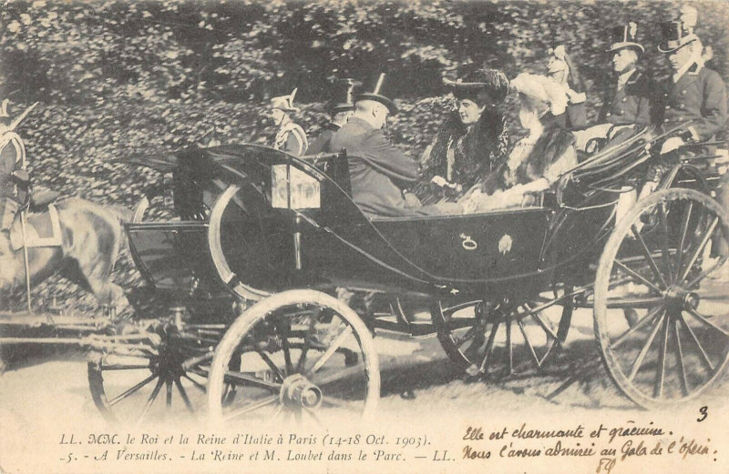 Carte postale ancienne Paris Le Roi Et La Reine D'Italie A Paris 1903 A Versailles à Paris