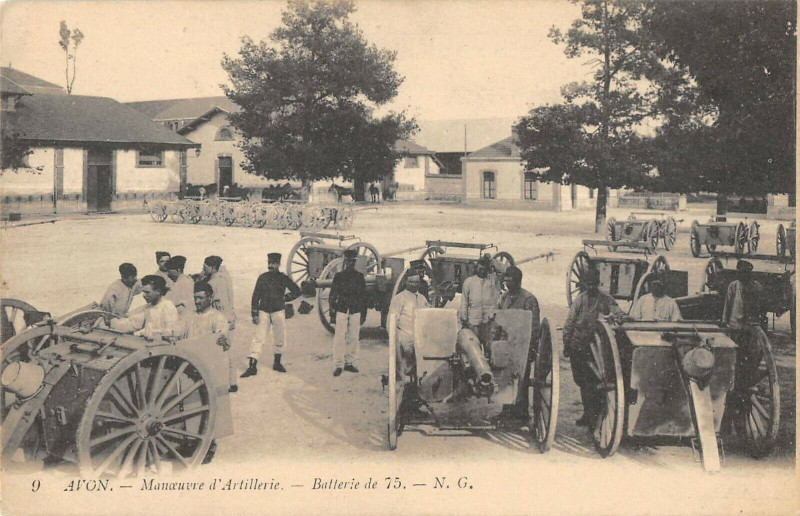 Carte postale ancienne Avron Manoeuvre D'Artillerie Batterie De 75