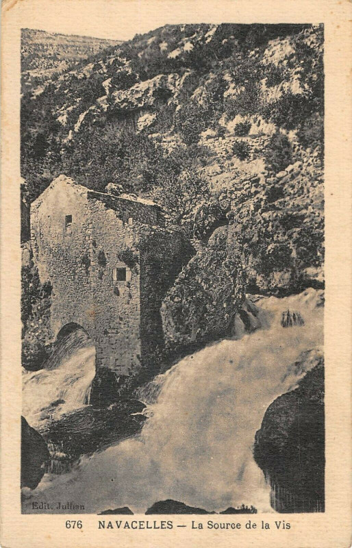 Carte postale ancienne Navacelles La Source De La Vis à Celles