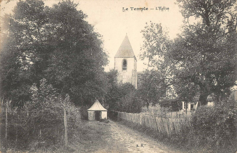 Carte postale ancienne Le Temple L'Eglise