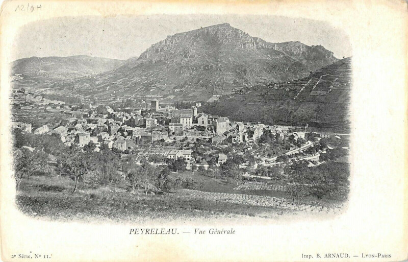 Carte postale ancienne Peyreleau Vue Generale à Peyreleau