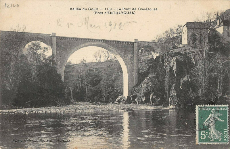 Carte postale ancienne Vallee Du Goult Le Pont De Couesques