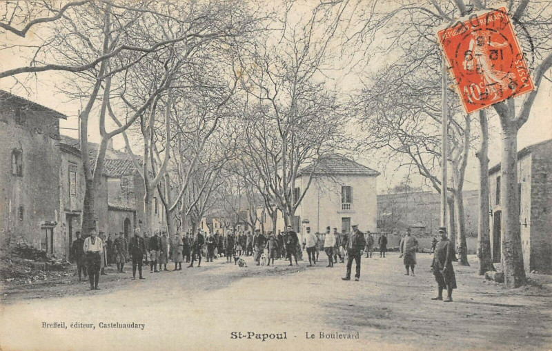 Carte postale ancienne Saint Papoul Le Boulevard à Saint-Papoul