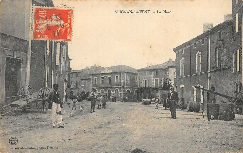 Carte postale ancienne Aligan Du Vente La Place (cliché rare