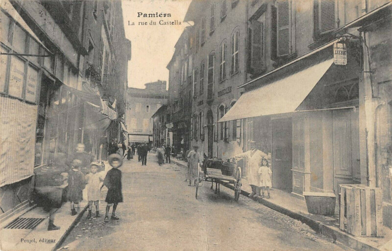 Carte postale ancienne Pamiers La Rue Du Castella à Pamiers