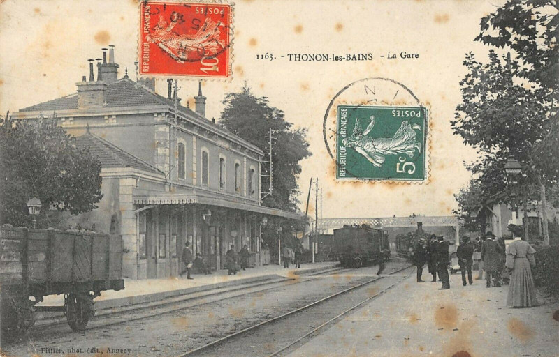 Carte postale ancienne Thonon Les Bains La Gare (Train à Thonon-les-Bains