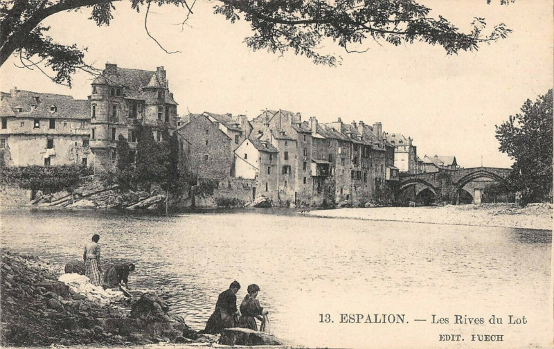 Carte postale ancienne Espalion Les Rives Du Lot à Espalion