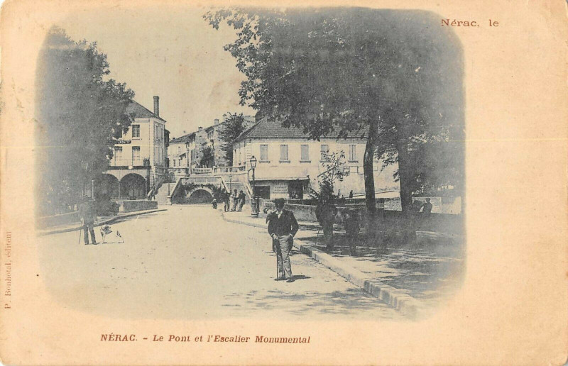 Carte postale ancienne Nerac Le Pont Et L'Escalier Monumental à Nérac
