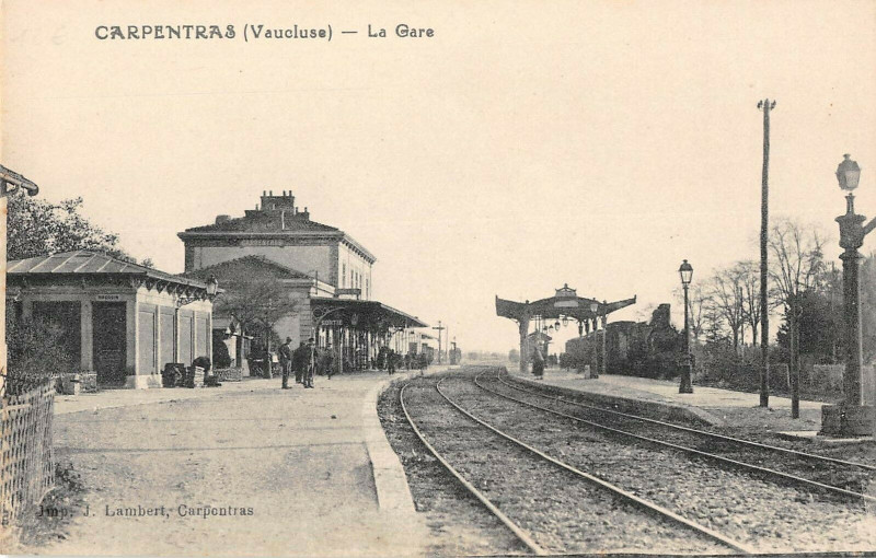 Carte postale ancienne Carpentras La Gare à Carpentras