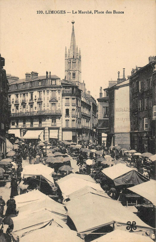 Carte postale ancienne Limoges Le Marche Place Des Bancs à Limoges