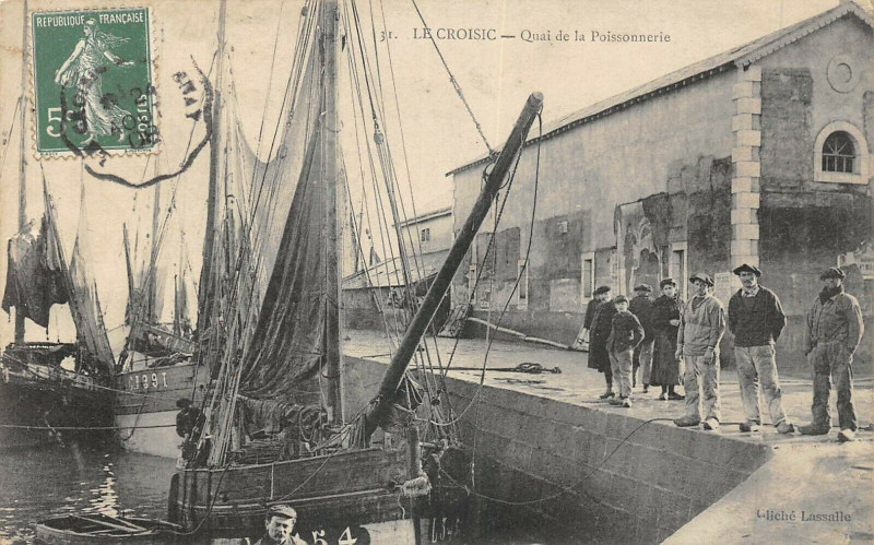 Carte postale ancienne Le Croisic Quai De La Poissonnerie au Croisic