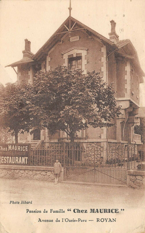 Carte postale ancienne Royan Pension De Famille Chez Maurice Avenue De L'Oasis Parc à Royan
