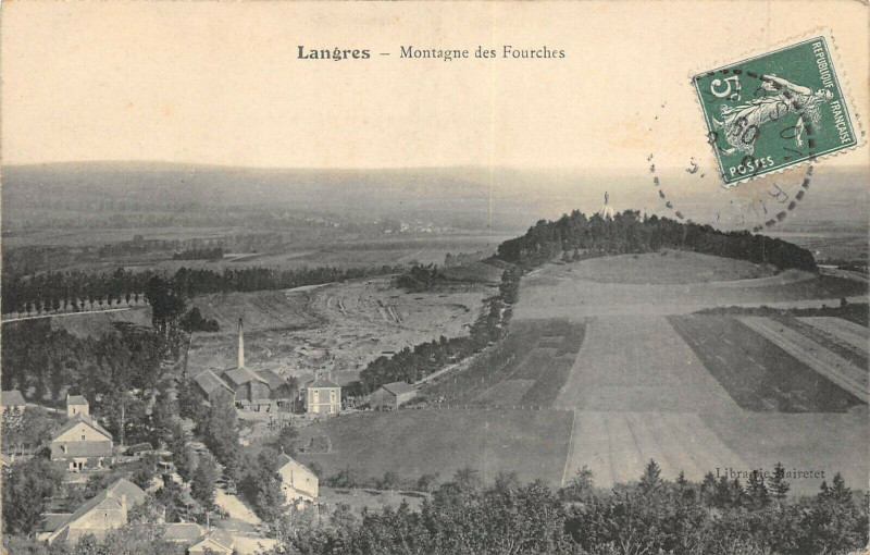 Carte postale ancienne Langres Montagne Des Fourches à Langres