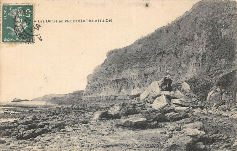 Carte postale ancienne Les Dunes Au Vieux Chatelaillon