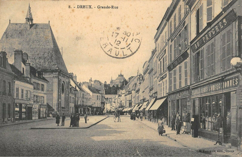 Carte postale ancienne Dreux Grande Rue à Dreux