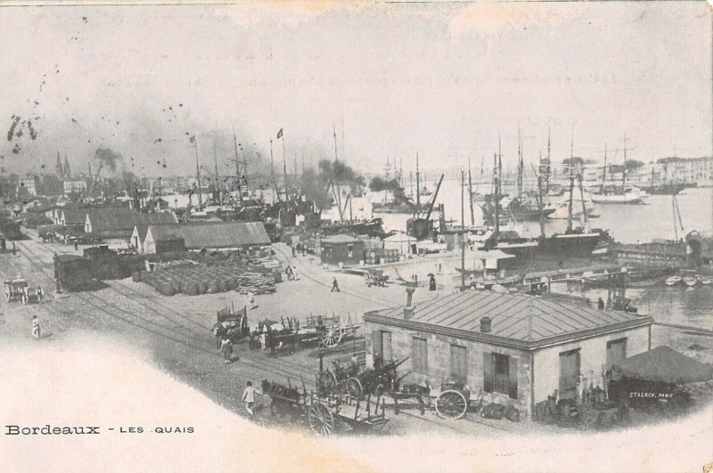 Carte postale ancienne Bordeaux Les Quais à Bordeaux