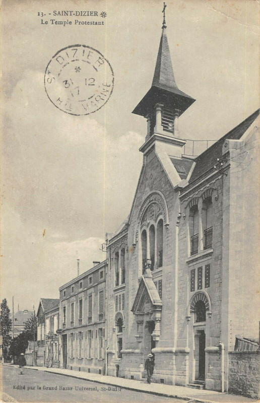 Carte postale ancienne Saint Dizier Le Temple Protestant à Saint-Dizier