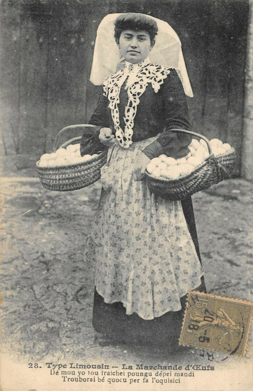 Carte postale ancienne Type Limousin Marchande D'Oeufs
