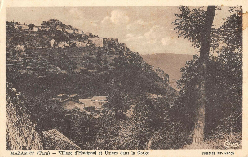 Carte postale ancienne Mazamet Village D'Hautpoul Usines Dans La Gorge à Mazamet
