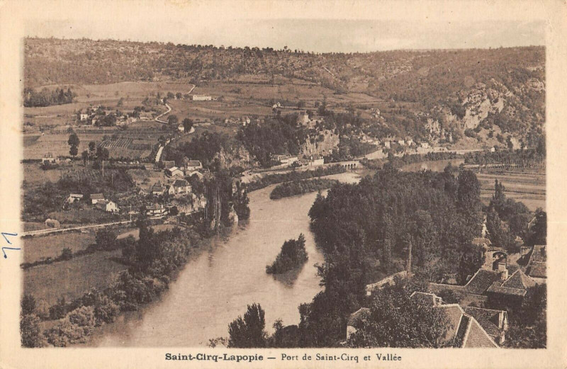 Carte postale ancienne Saint Cirq Lapopie Port De Saint-Cirq Et Vallee à Saint-Cirq-Lapopie