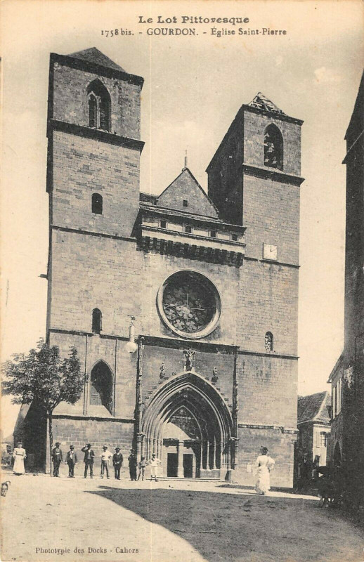 Carte postale ancienne Gourdon Eglise St Pierre à Gourdon