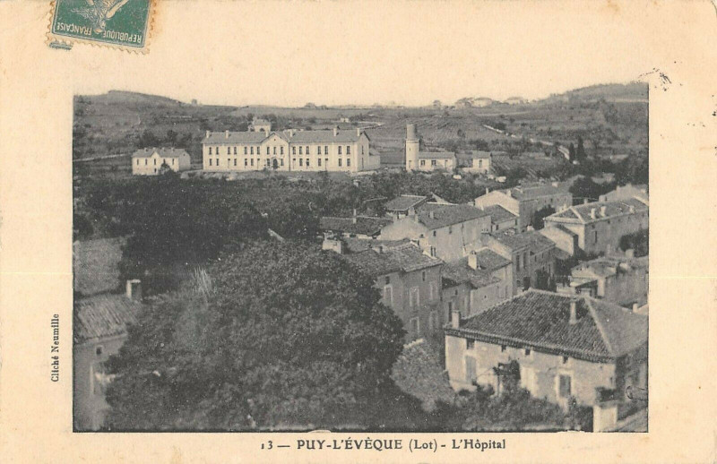 Carte postale ancienne Puy L'Eveque Hopital