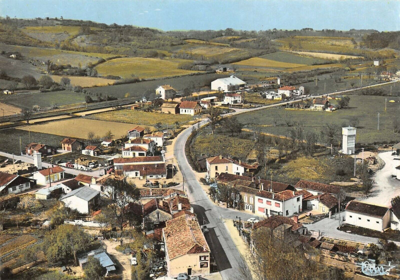 Carte postale ancienne Le Clavier Bouglon Vue Generale Aerienne à Bouglon