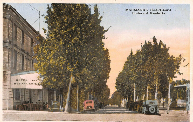 Carte postale ancienne Marmande Boulevard Gambetta à Marmande
